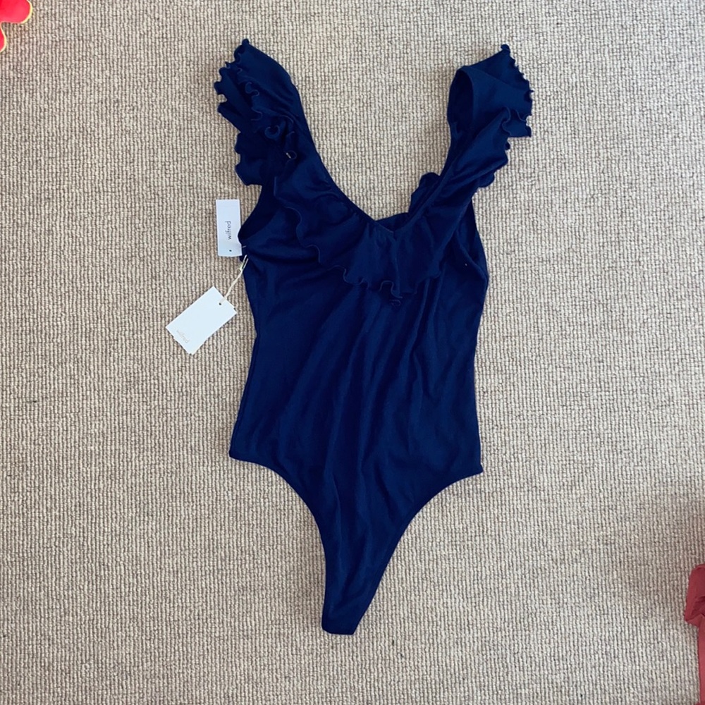 Navy Wilfred bodysuit from Aritzia, size small